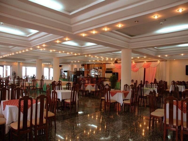 Hoang Yen Hotel Куи Нхон Екстериор снимка