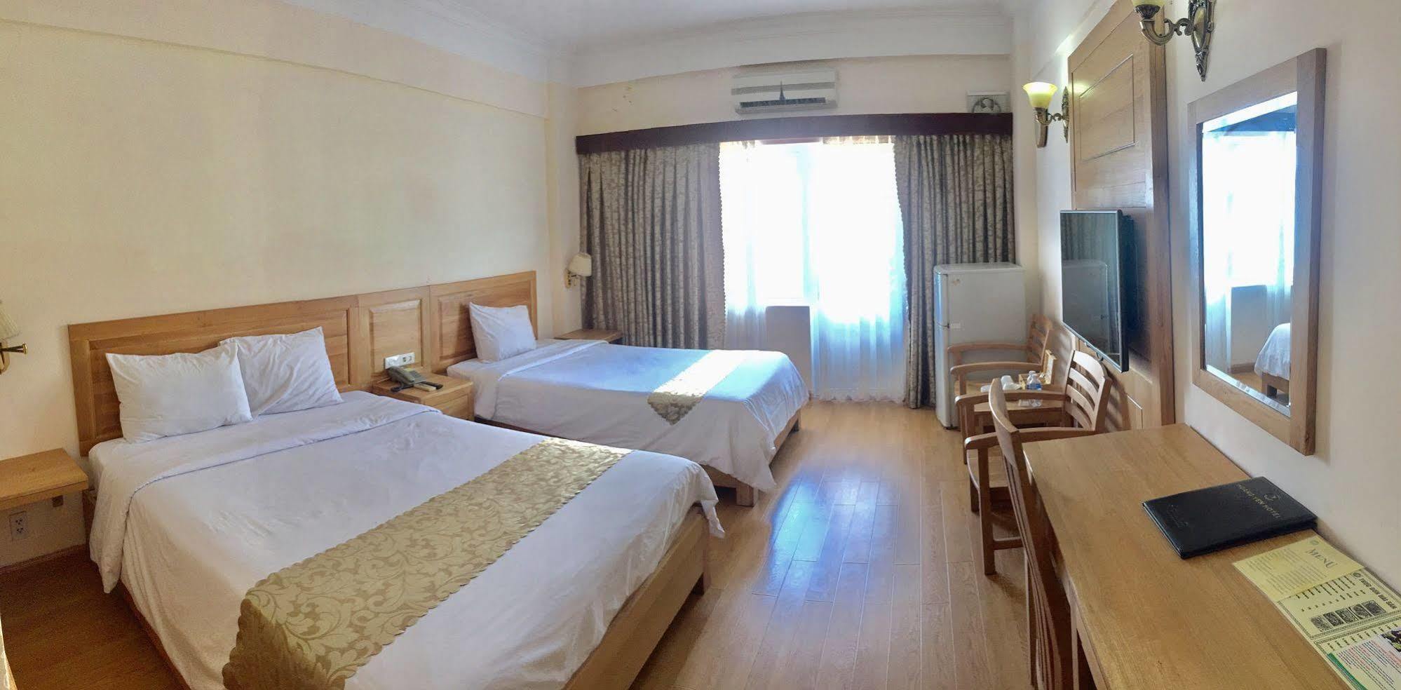 Hoang Yen Hotel Куи Нхон Екстериор снимка